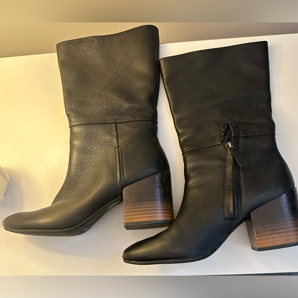 Mid Height Levity Boots